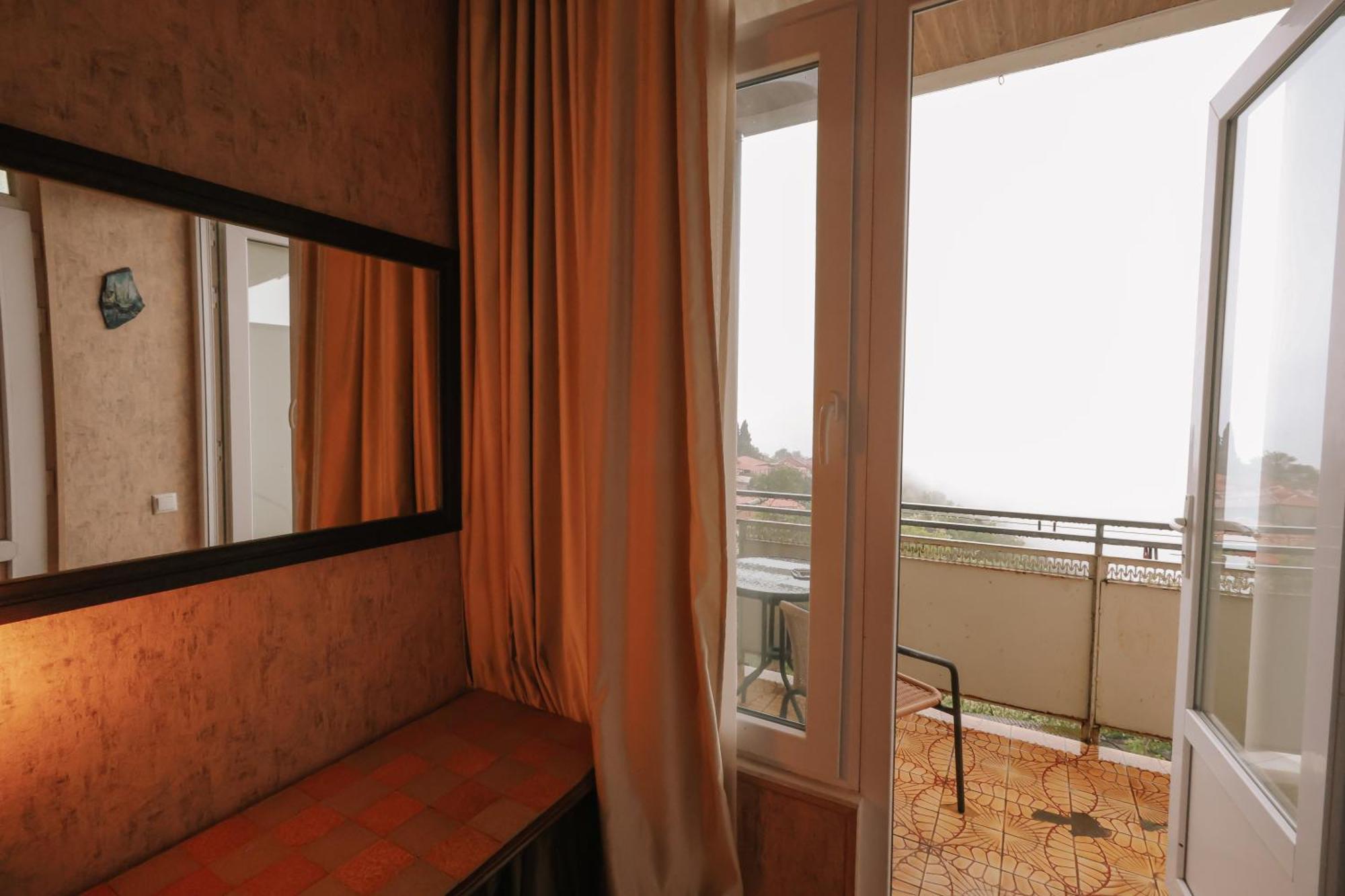 Sighnaghi Garden House Hotel Exterior photo